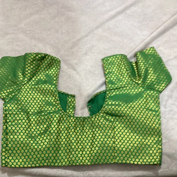 Women Green Green Woven -Design Brocade Blouse - Picture 2 of 2